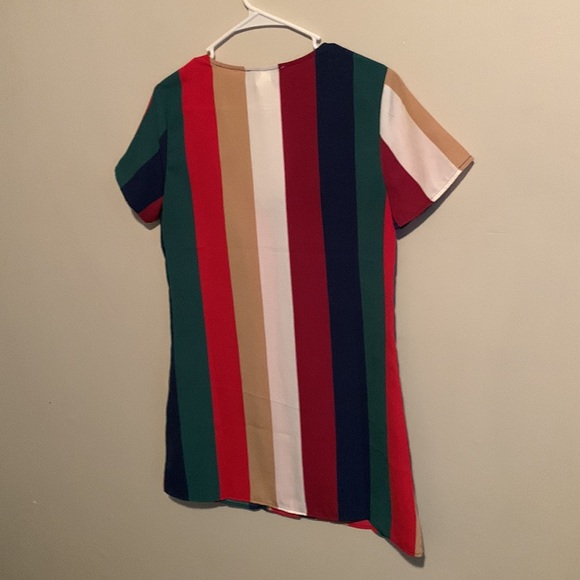 Multicolored striped top button down size medium 100% polyester - Picture 3 of 6